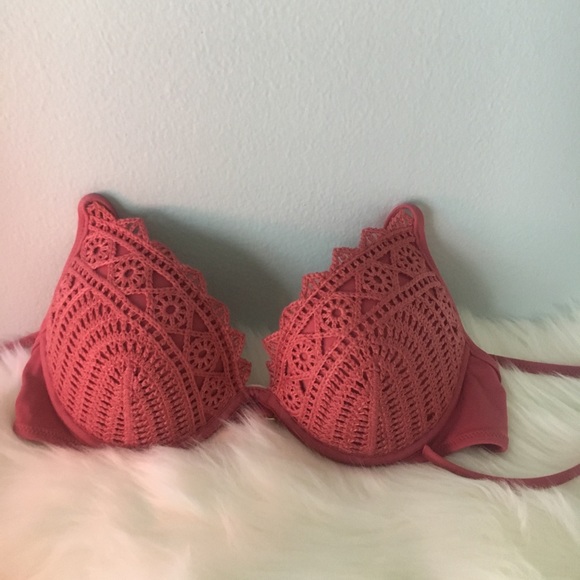 🎀 NWT shade & shore crotchet bikini top - Picture 2 of 6